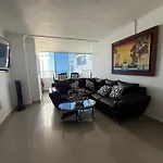 Lindo apartamento de tres alcobas